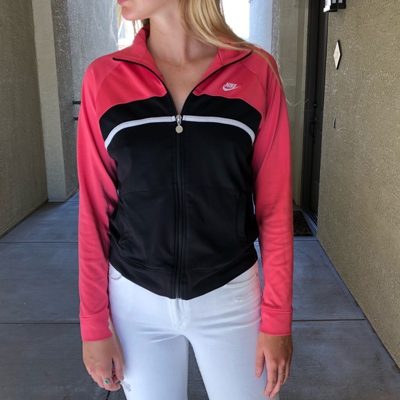 Nike Jacket - Picture 1 of 4